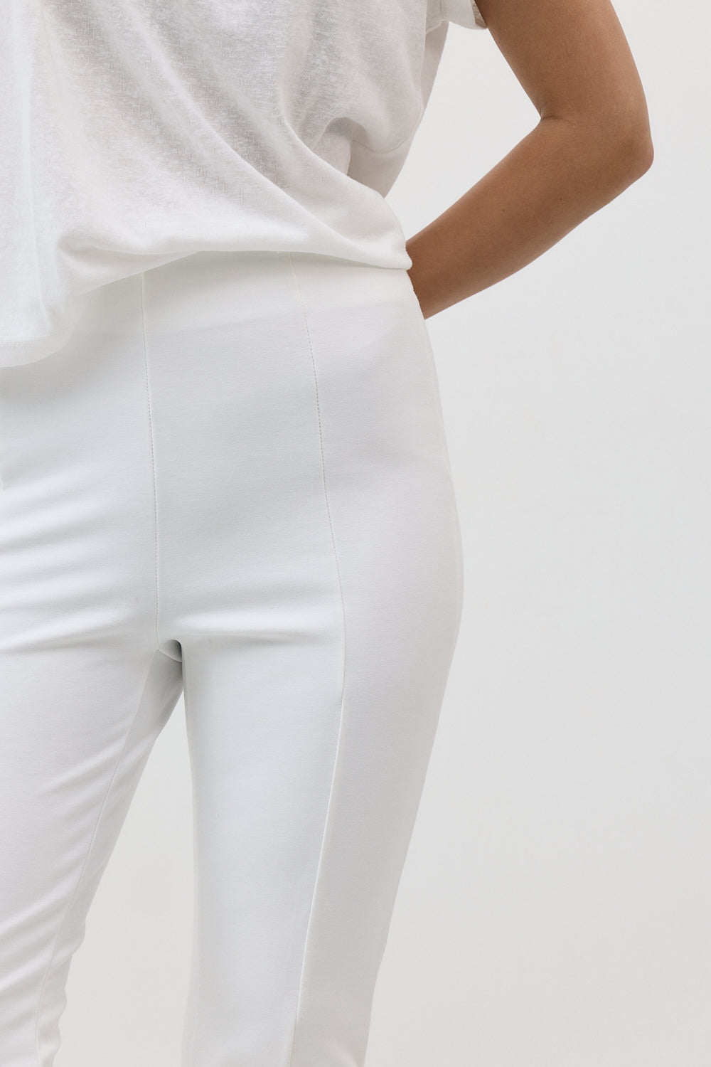 THE SECOND SKIN LEGGING