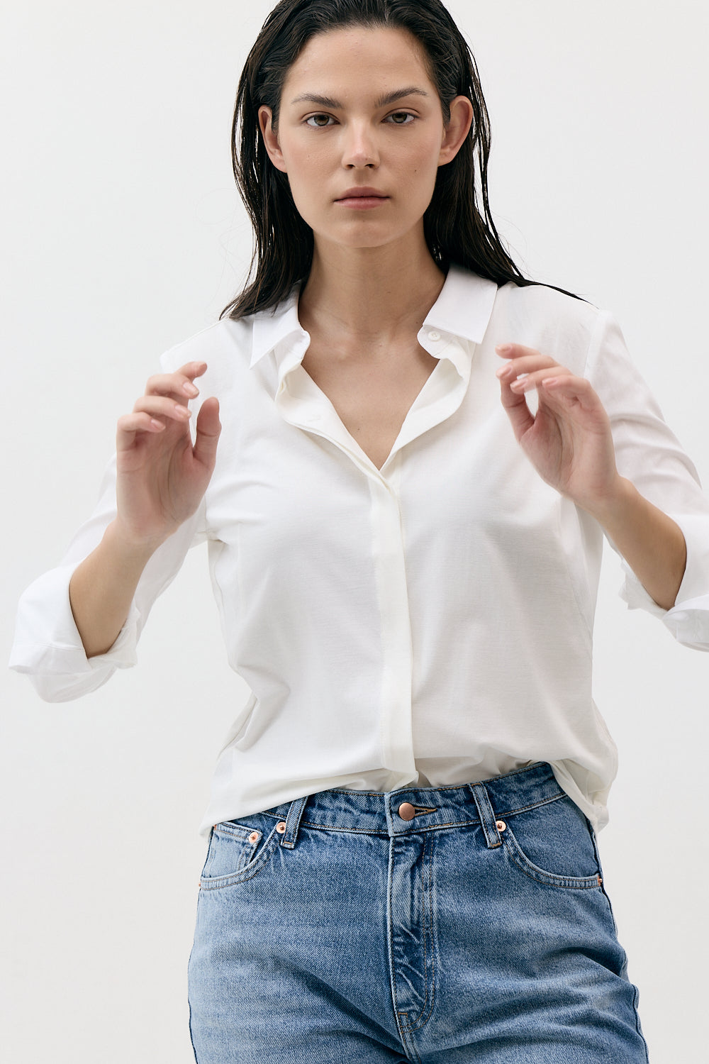 THE STRETCHY BUTTON UP SHIRT