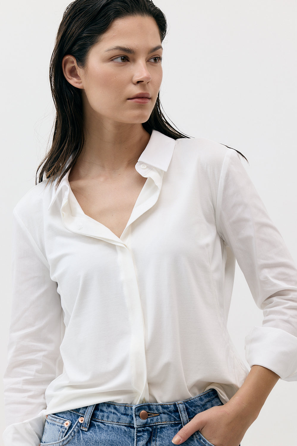 THE STRETCHY BUTTON UP SHIRT