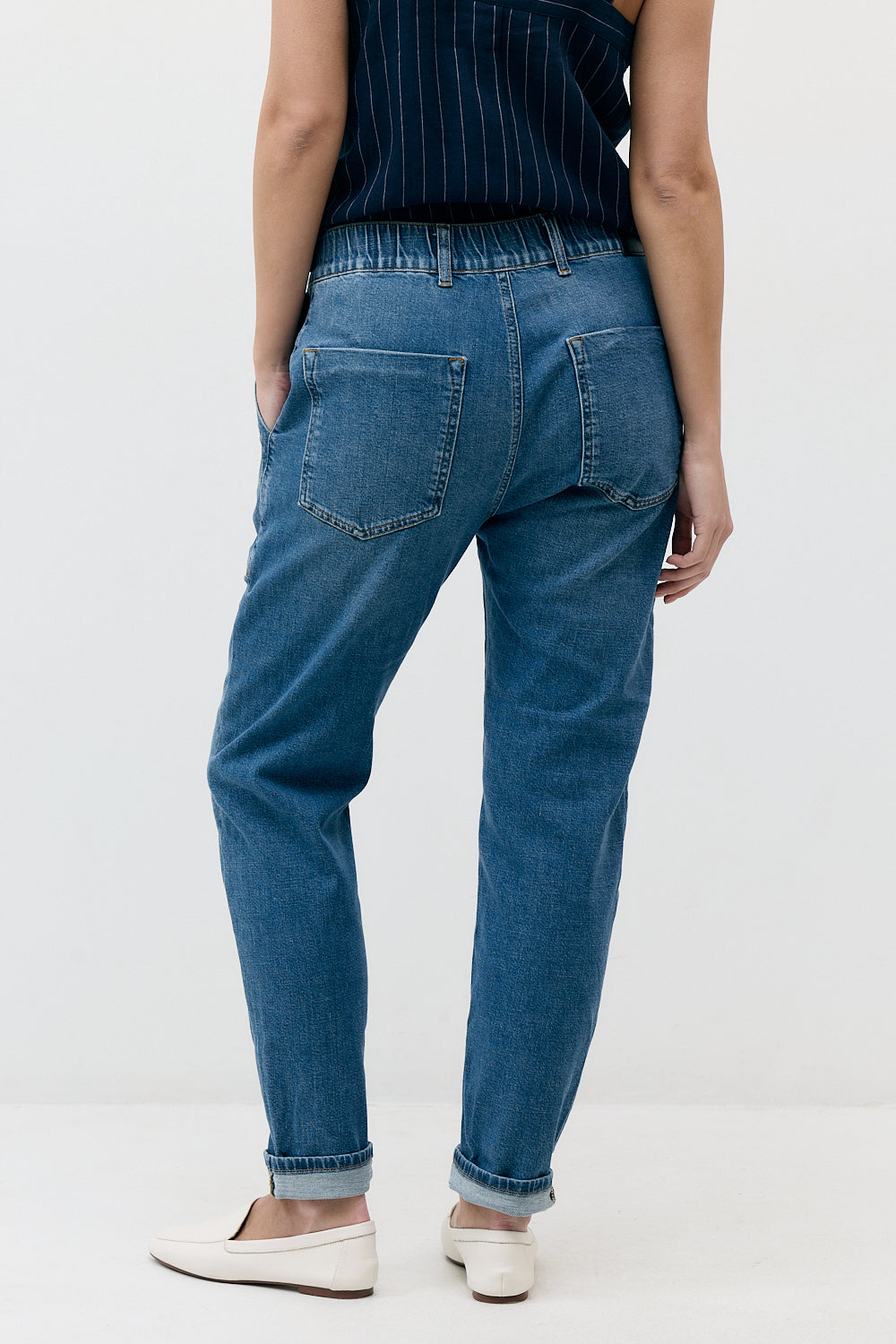 THE COMFY DENIM