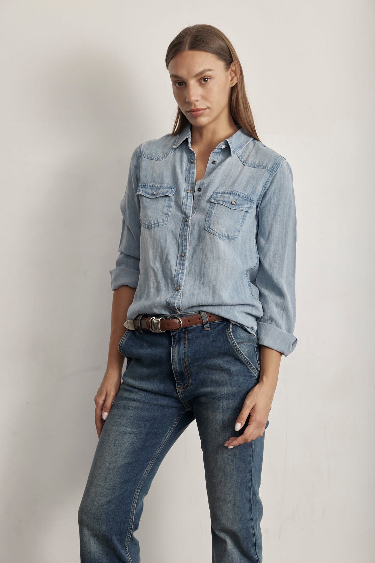 THE LIGHT WEIGHT DENIM SHIRT