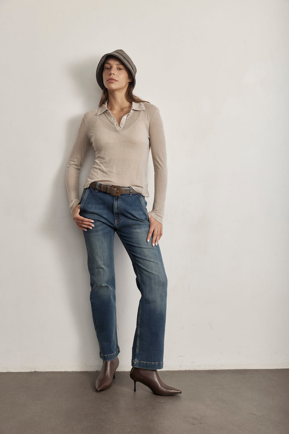 LIGHT WEIGHT HENELY TOP
