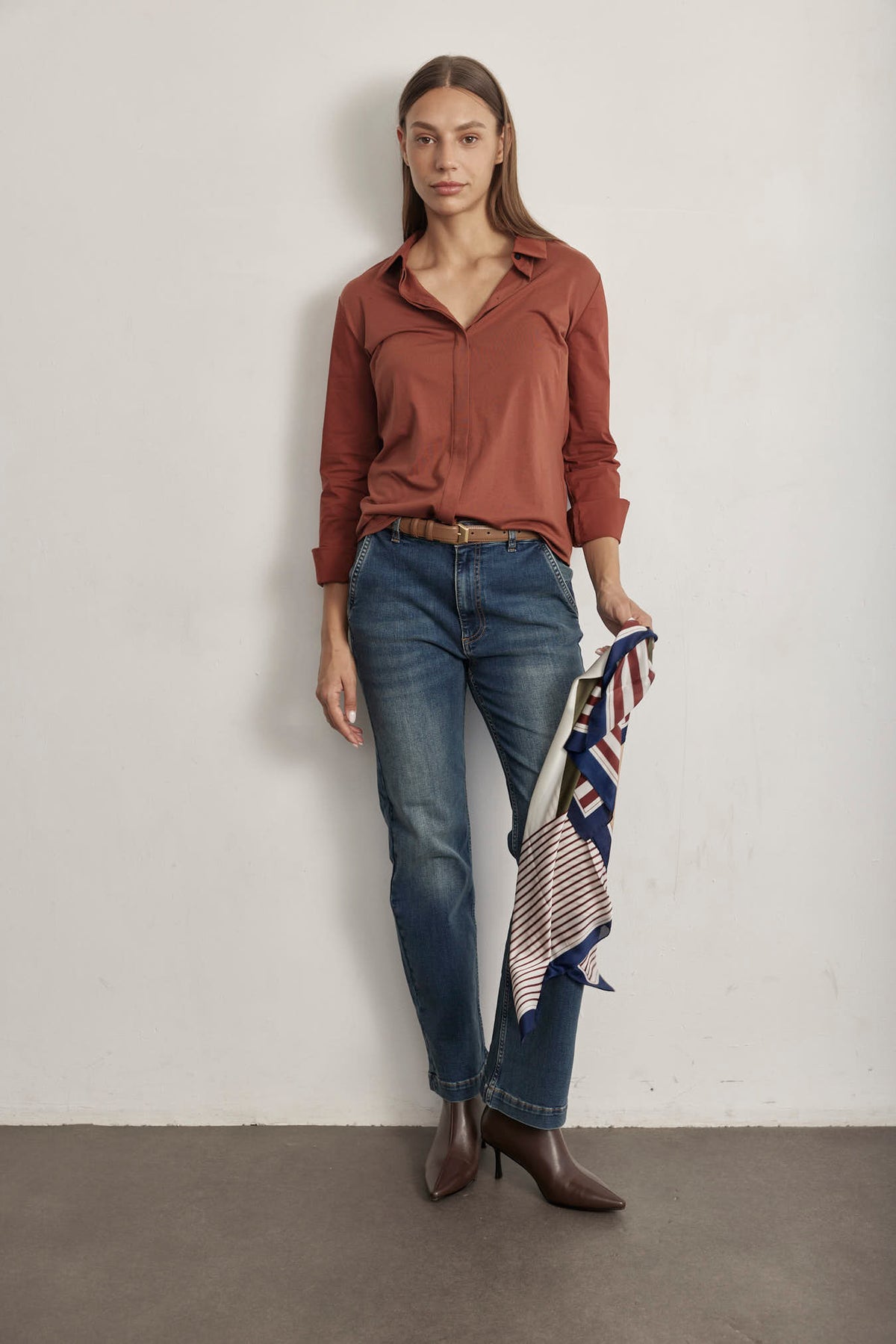 THE STRETCHY BUTTON UP SHIRT