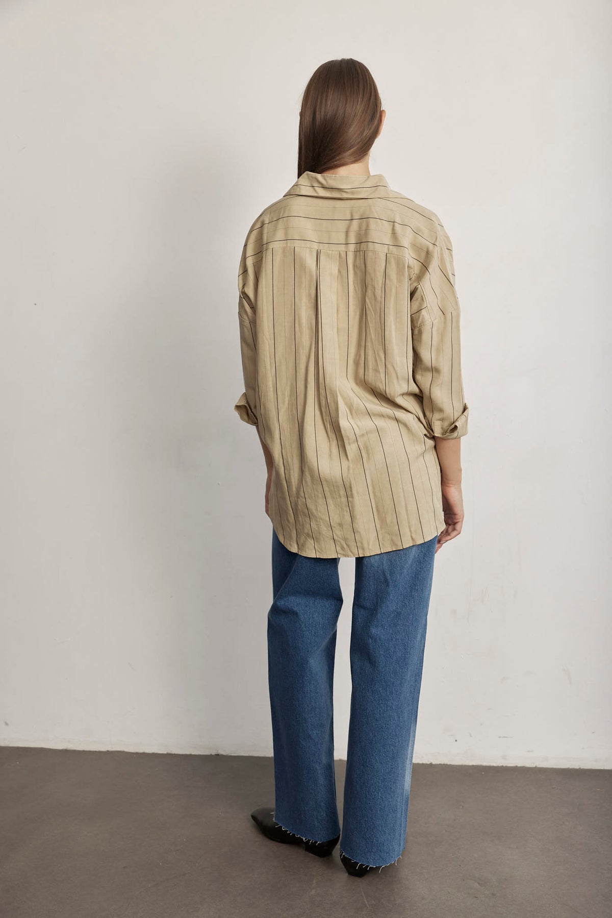 THE LINEN LONG BUTTON UP SHIRT