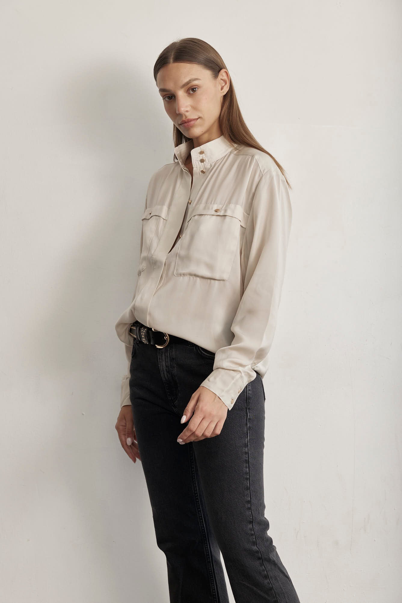 THE STITCHED COLLAR SHIRT