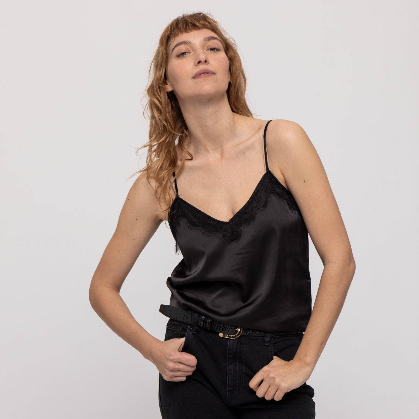 THE LACE TOP