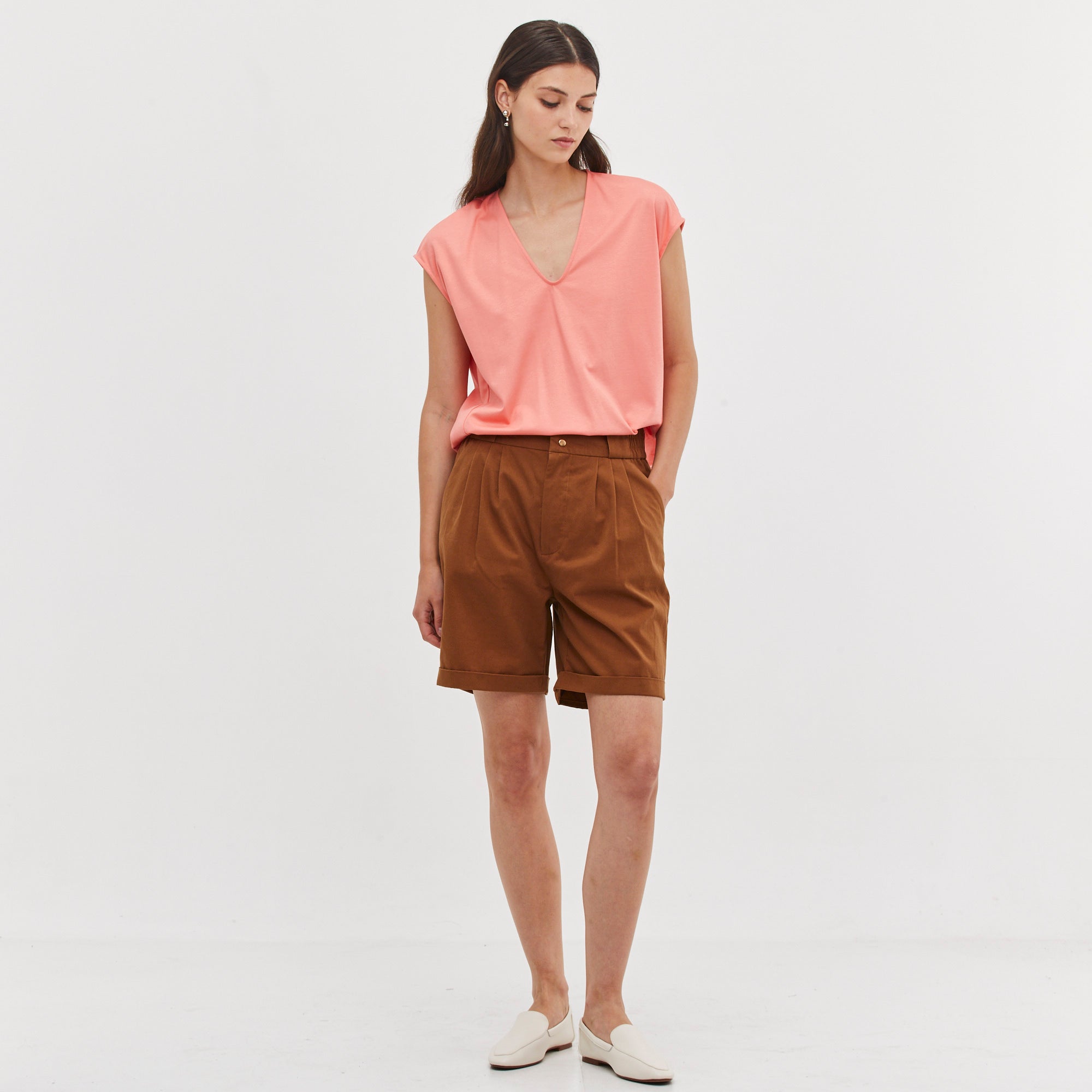 THE BASIC ESSENTIAL T-SHIRT
