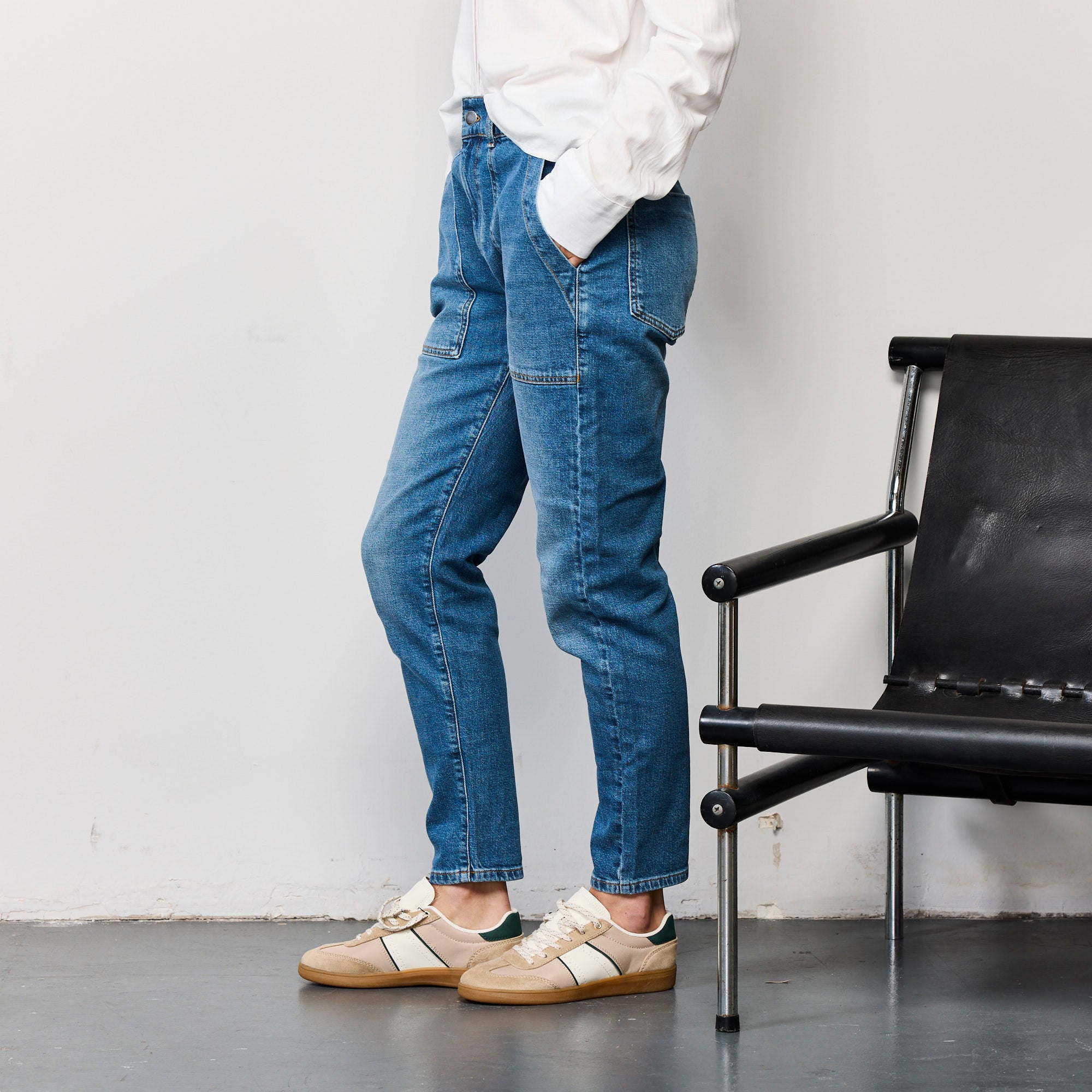 THE COMFY DENIM