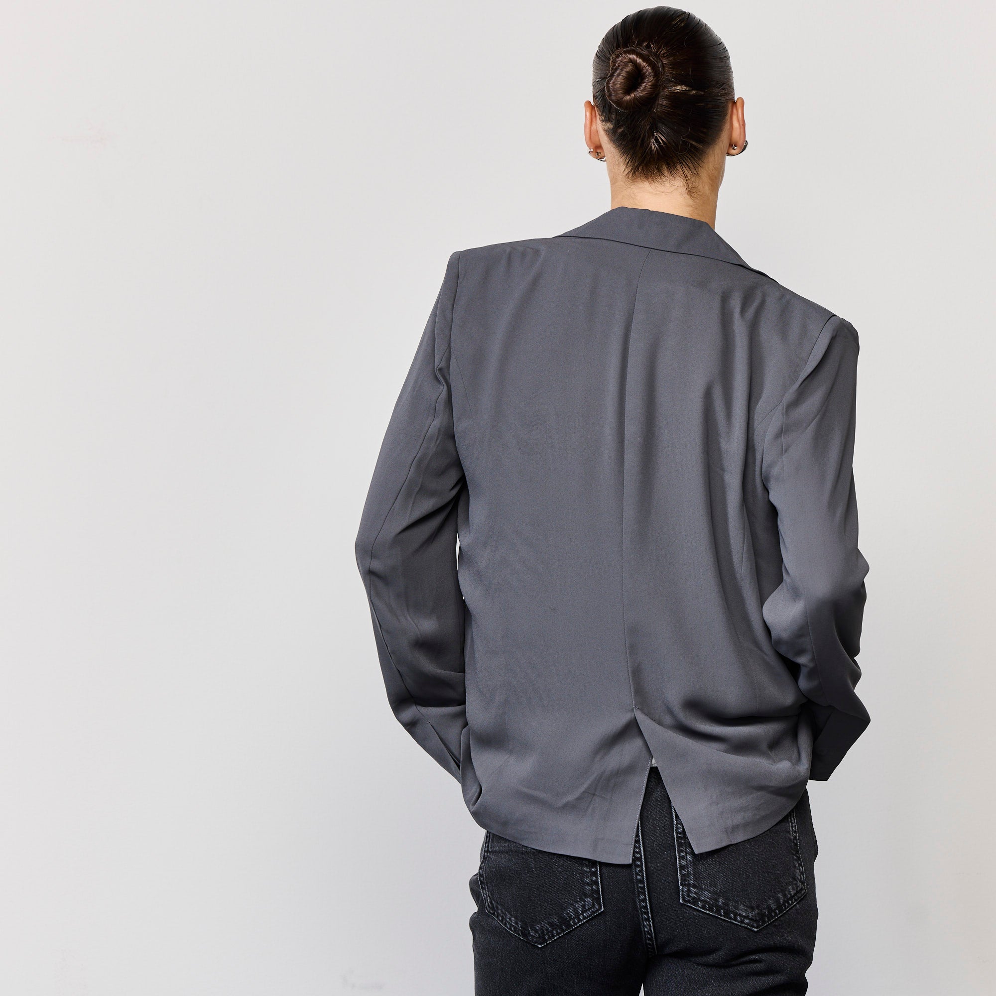 THE COOL FIT BLAZER