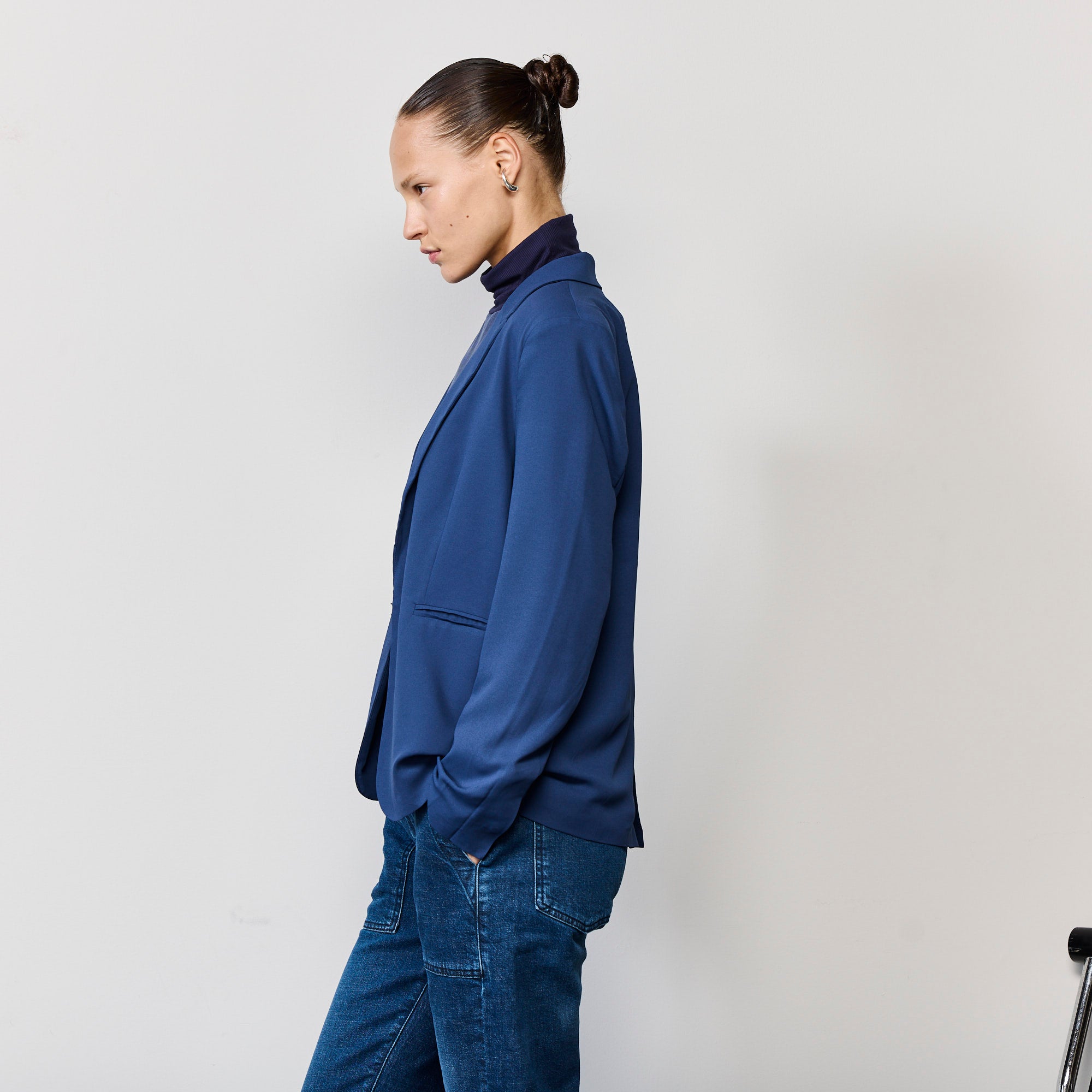 THE COOL FIT BLAZER