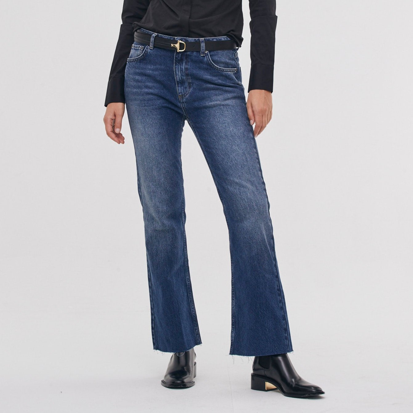 THE CROP HIGH WAIST DENIM