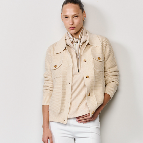 KNITTED FITTED JACKET