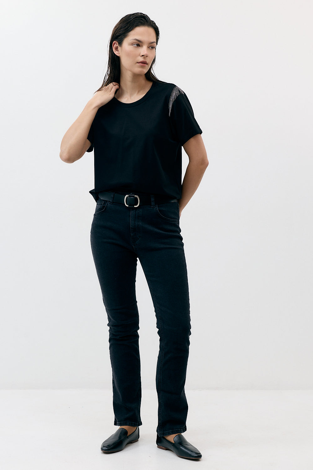 THE SHOULDER CHAIN T-S