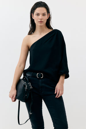 1 SHOULDER HOOKS TOP