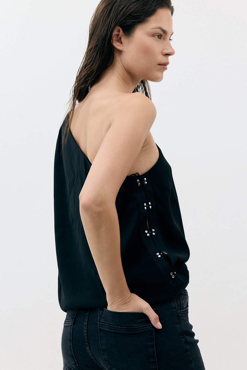 1 SHOULDER HOOKS TOP