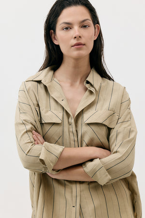 THE LINEN LONG BUTTON UP SHIRT