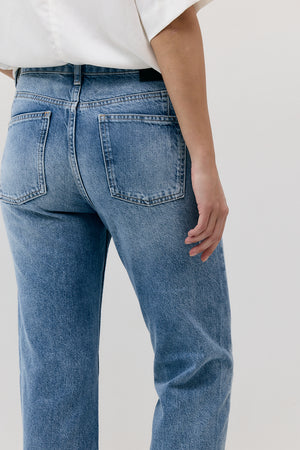 THE TWISTED SEAM DENIM