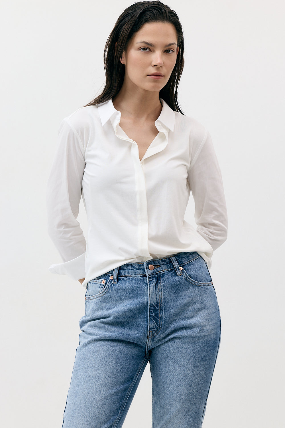 THE STRETCHY BUTTON UP SHIRT