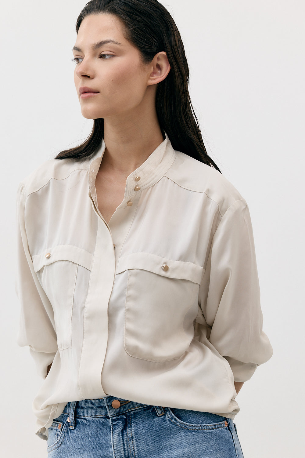 THE STITCHED COLLAR SHIRT