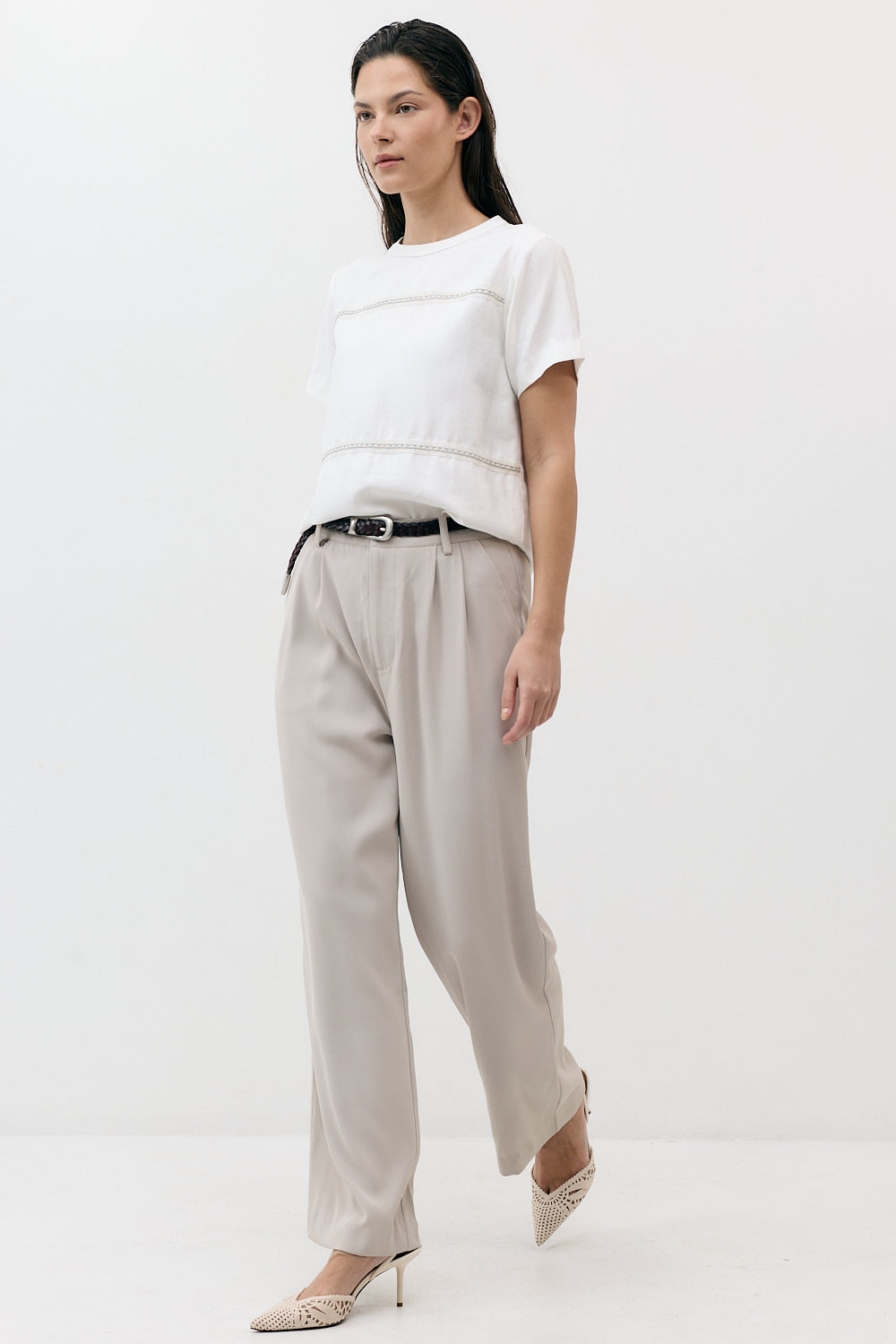 THE EMBROIDERY TRIM TOP
