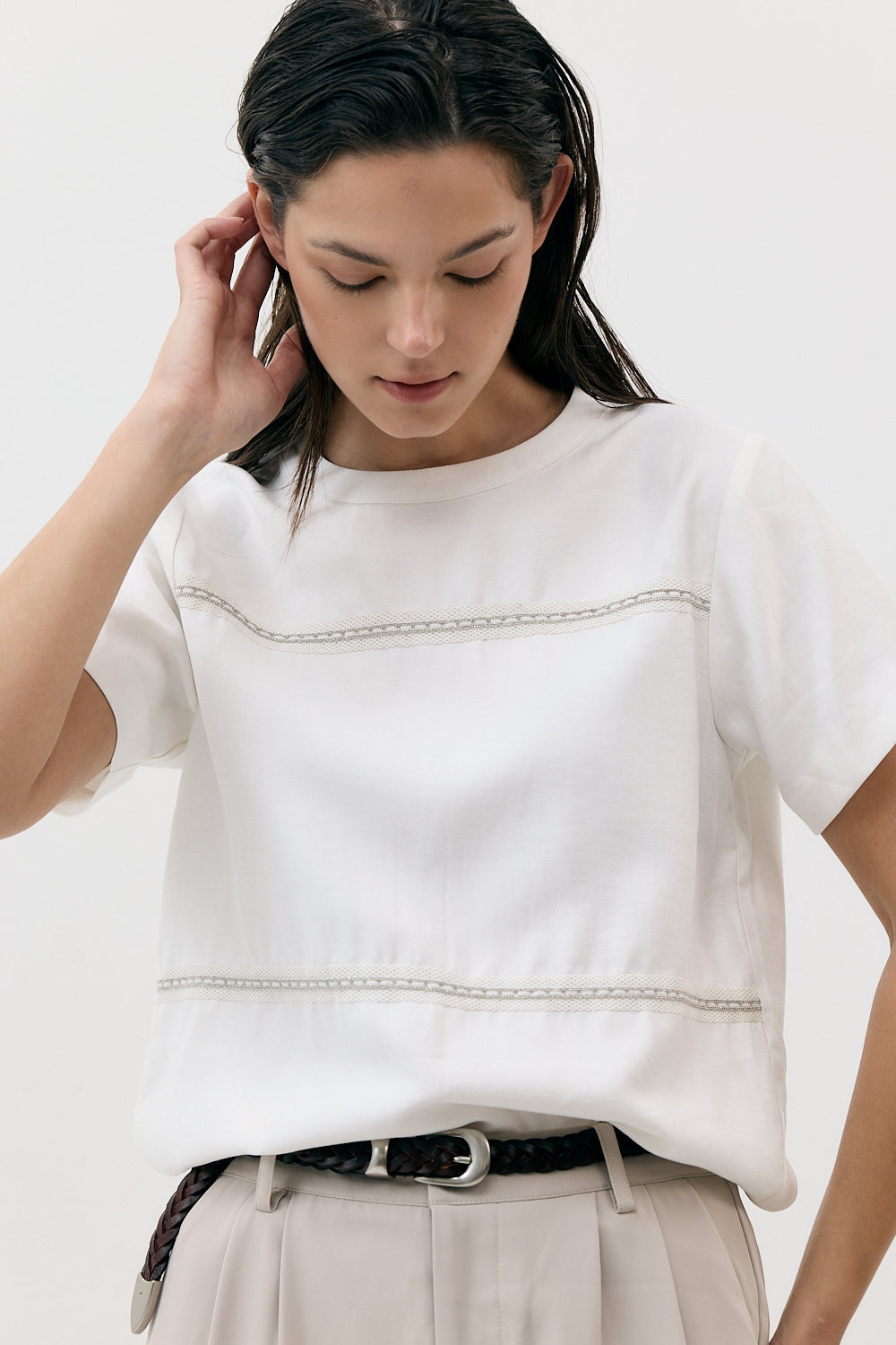 THE EMBROIDERY TRIM TOP
