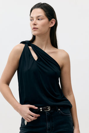 1 SHOULDER TOP