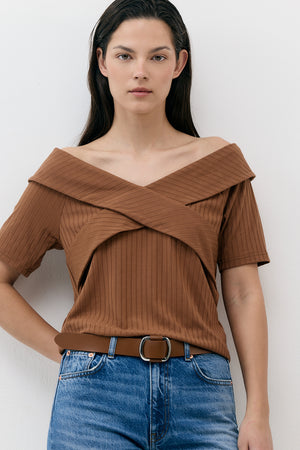 OFF SHOULDER TOP