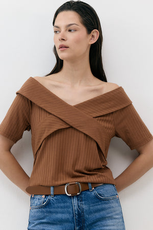 OFF SHOULDER TOP