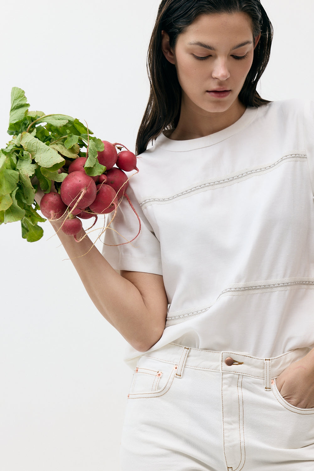 THE EMBROIDERY TRIM TOP
