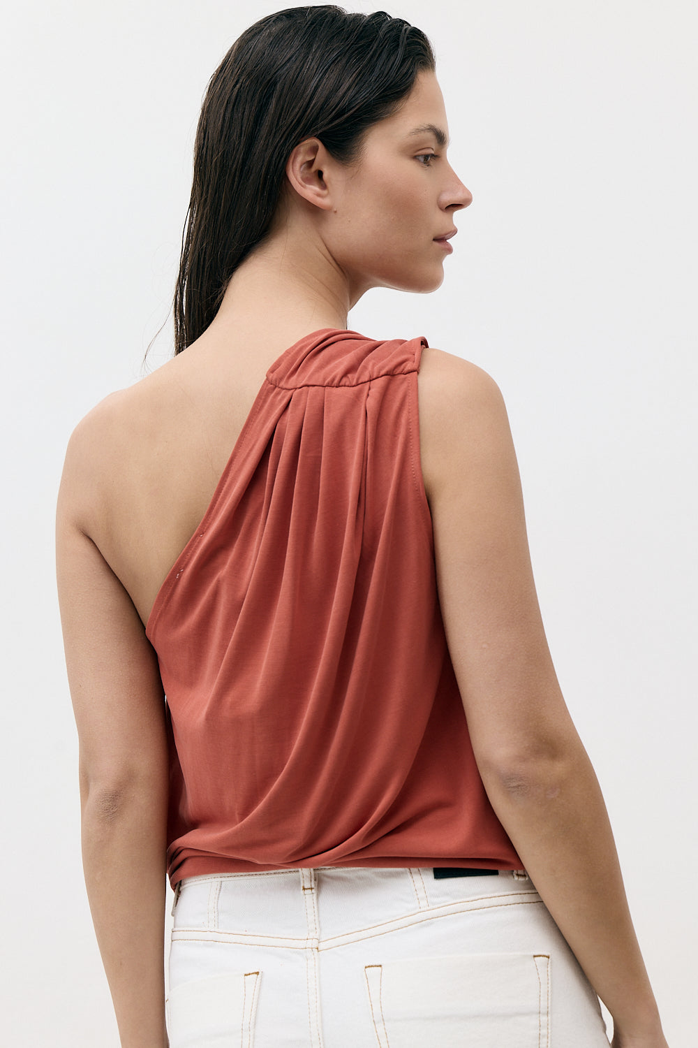 1 SHOULDER TOP
