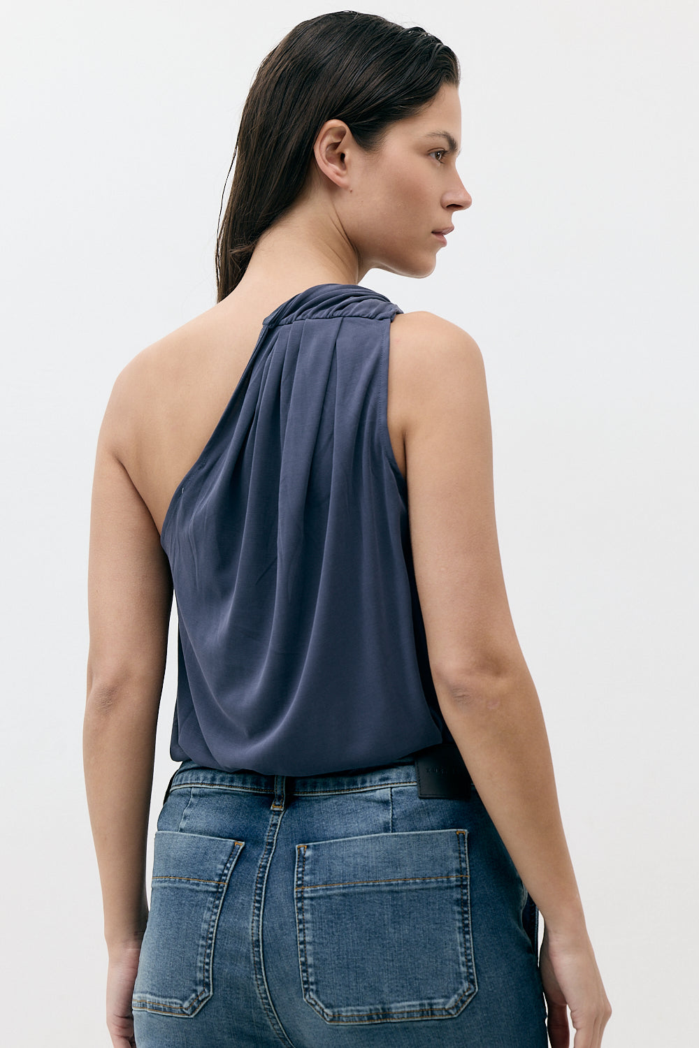 1 SHOULDER TOP