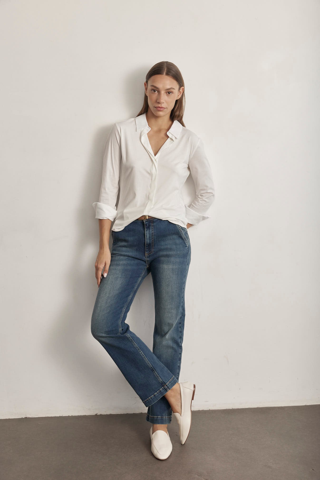 THE STRAIGHT LEG DENIM