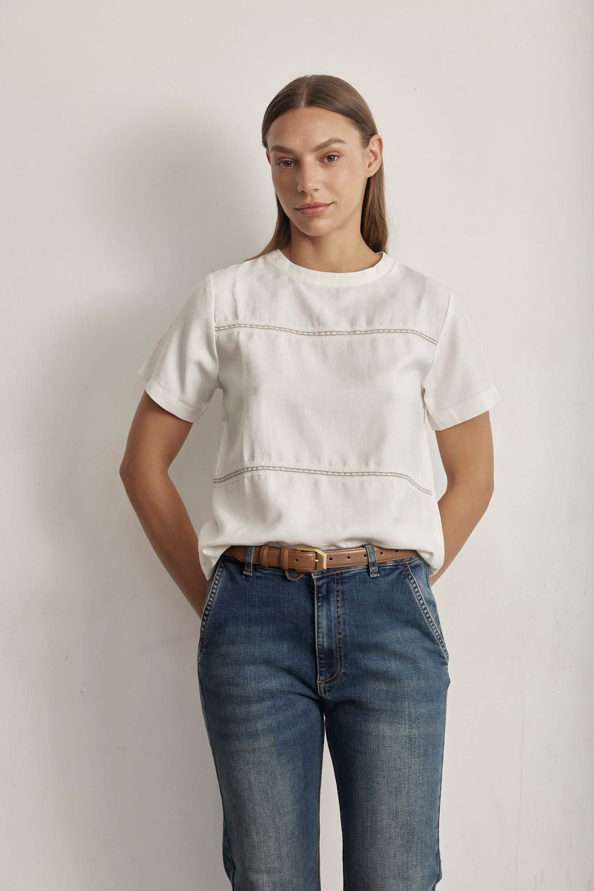 THE EMBROIDERY TRIM TOP