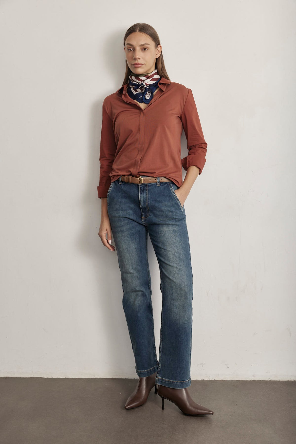 THE STRETCHY BUTTON UP SHIRT