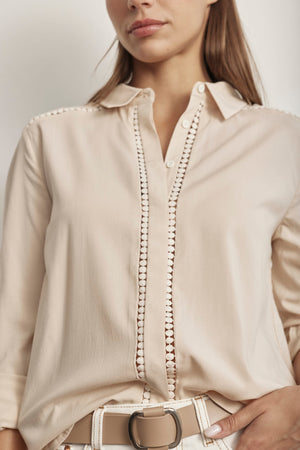 TRIM EMBROIDERY SHIRT