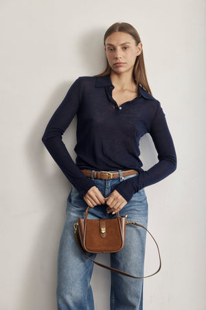 LIGHT WEIGHT HENELY TOP