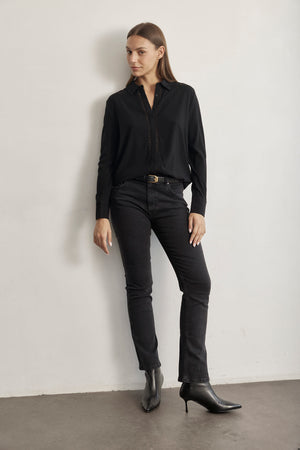 TRIM EMBROIDERY SHIRT