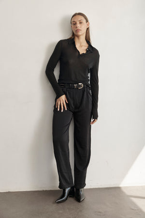 LIGHT WEIGHT HENELY TOP
