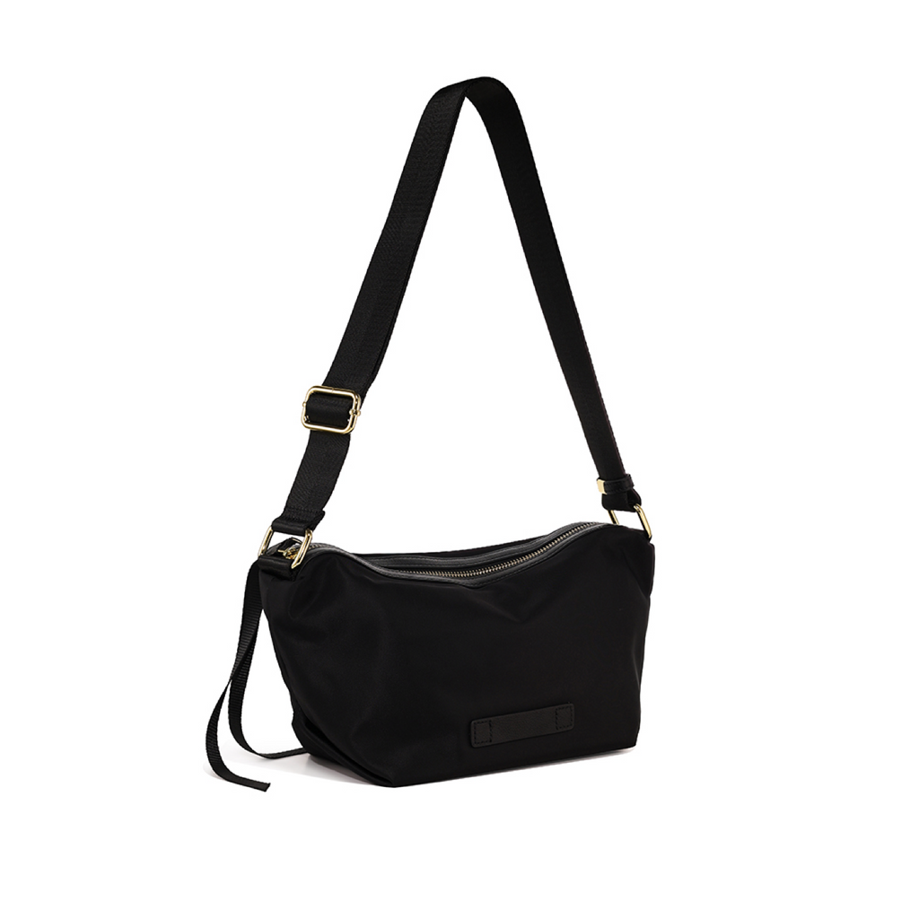 ESSENTIAL CROSSBODY BAG