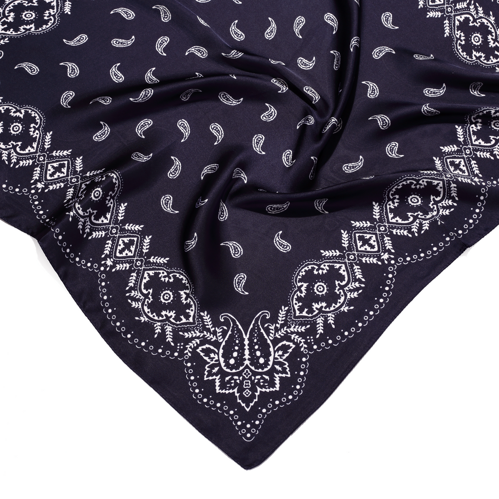 SOFT BANDANA SCARF