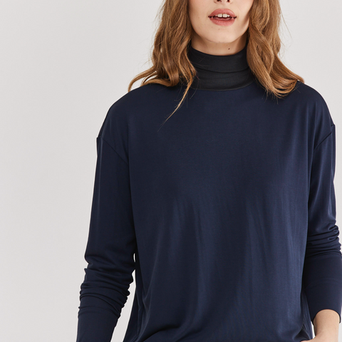 SOFT HIGH NECK TOP