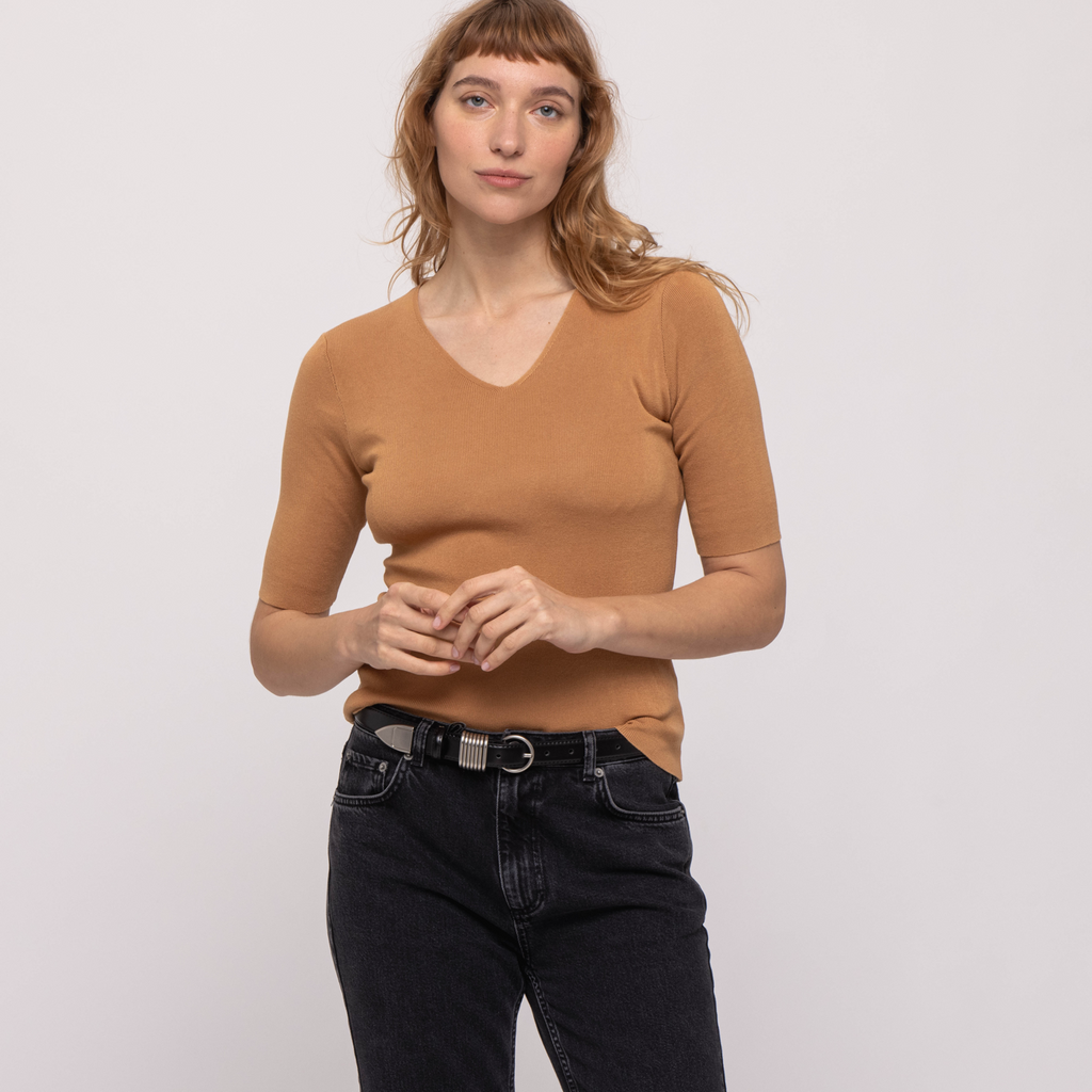 BASIC V NECK KNIT