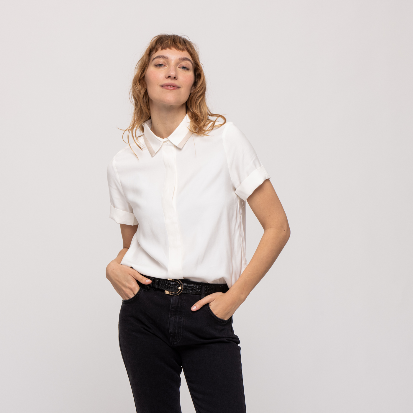 THE LOOSE SHIRT