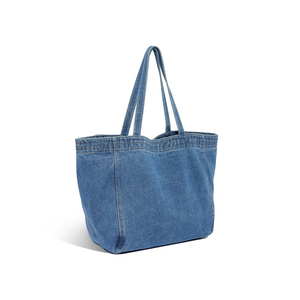 THE CANVAS TOTE BAG