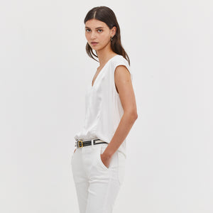 V NECK ESSENTIAL TOP