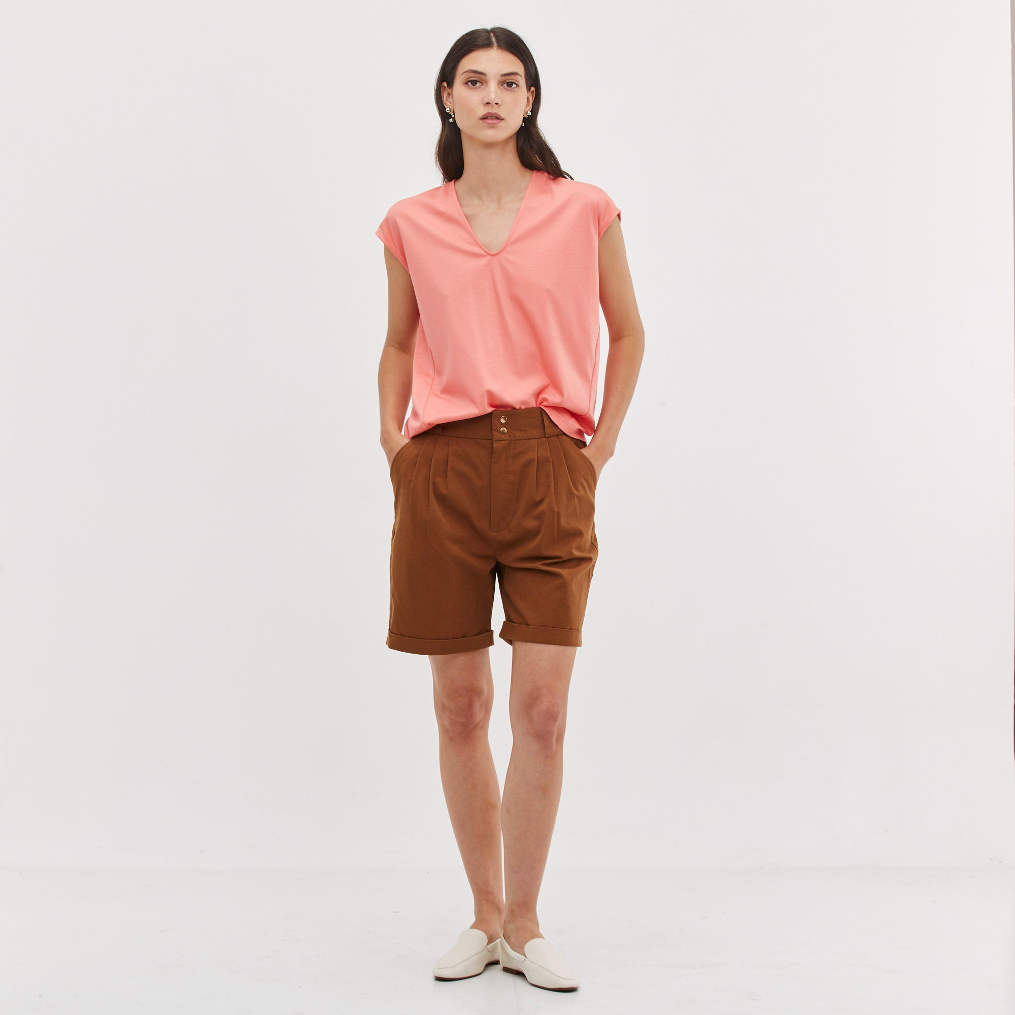 THE BASIC ESSENTIAL T-SHIRT