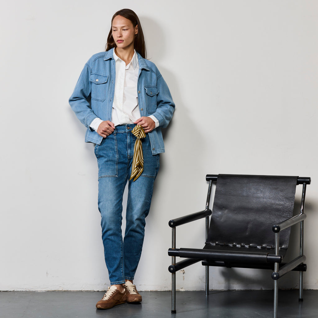 THE BASIC BUTTON UP SHIRT