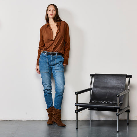 THE STRETCHY BUTTON UP SHIRT