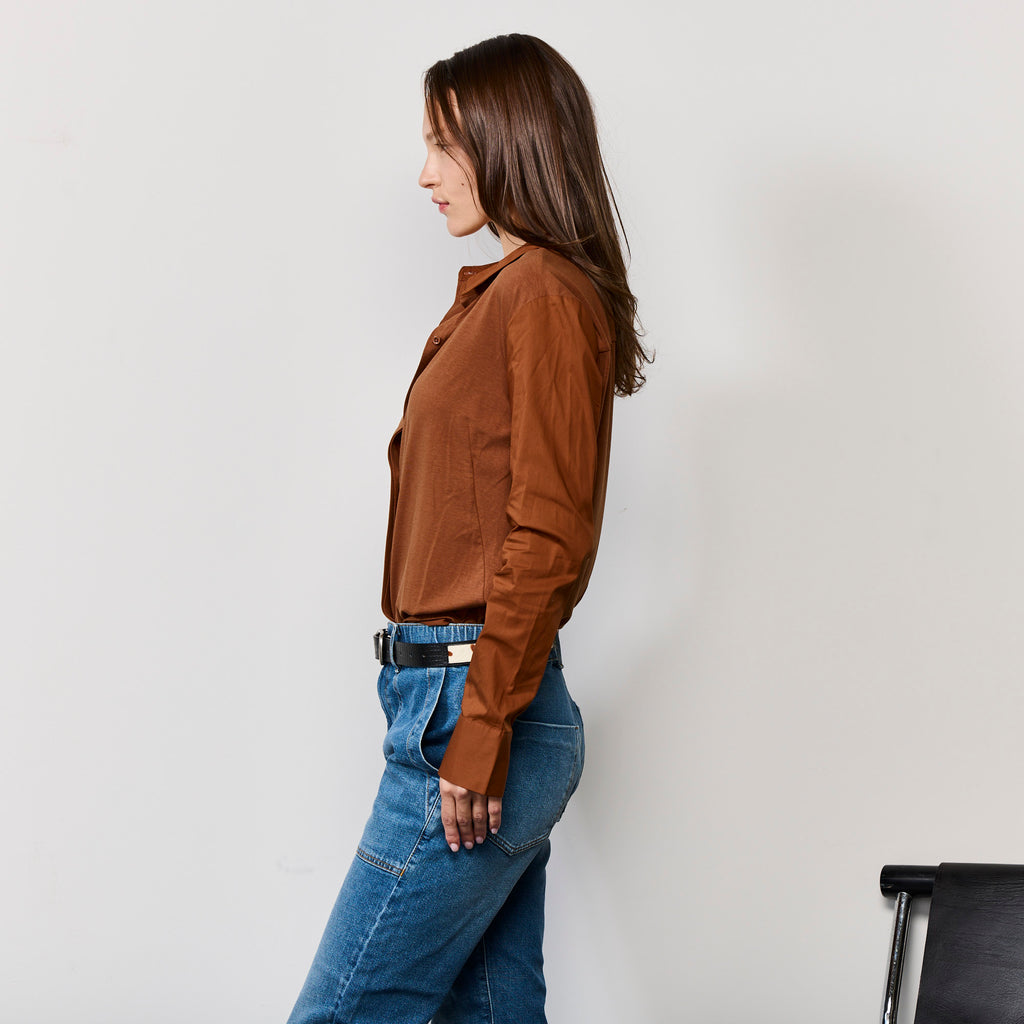 THE STRETCHY BUTTON UP SHIRT