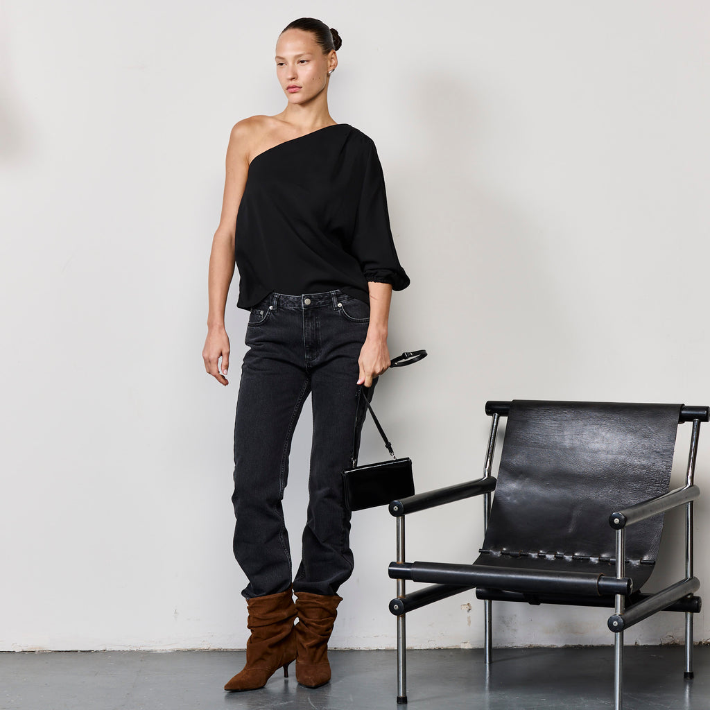 1 SHOULDER HOOKS TOP